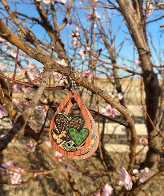 Wood teardrop green 3 heart