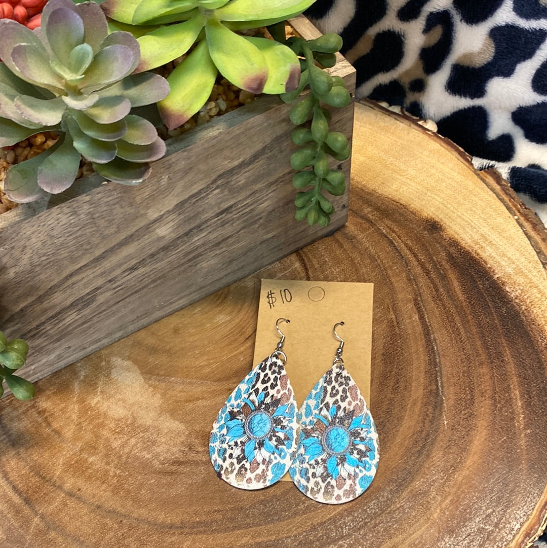 Turquoise sunflower cheetah teardrop