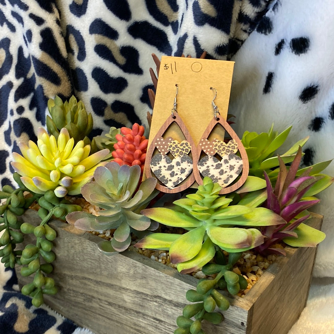 3 Hearts Wood teardrop